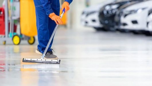 Recrutamento de pessoal asiático na limpeza/ trabalho doméstico